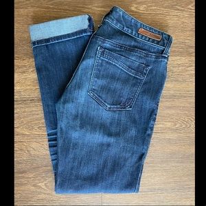 Express Stella Low Rise Skinny jeans Size 2. Can wear as a crop, Dark Wash